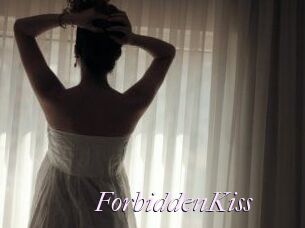 ForbiddenKiss_