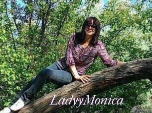 LadyyMonica