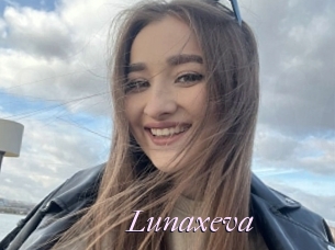 Lunaxeva
