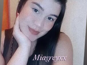 Miagreyxx