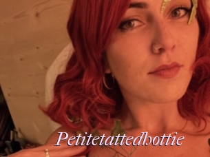Petitetattedhottie