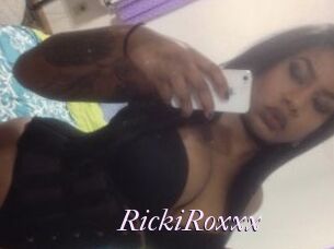 RickiRoxxx