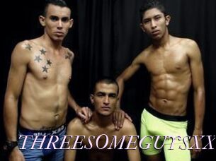THREESOMEGUYSXXX
